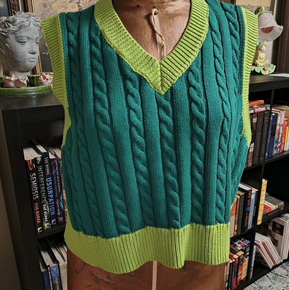 Shiny By Nature Sweaters - Shiny By Nature Green Cable Knit Cropped Sweater Vest Size Large